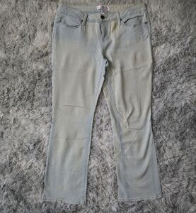 No Boundaries Light Wash Bootcut Jeans